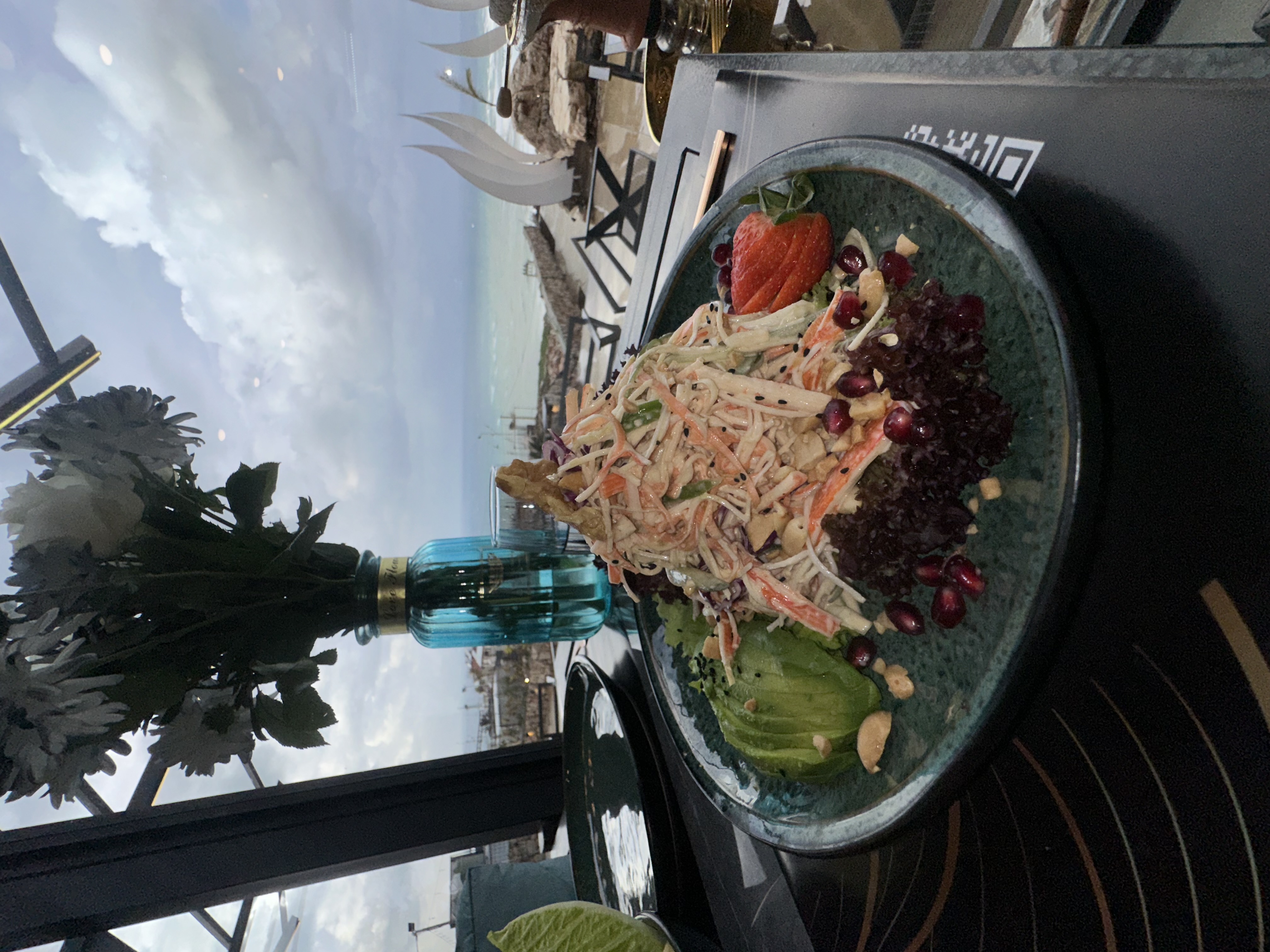 Oia kany salad